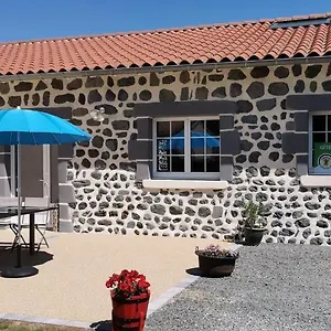 https://les-perles-vertes.hotels-rhonealpes.com